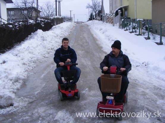 Jazda na snehu a ľade na elektrickom vozíku
